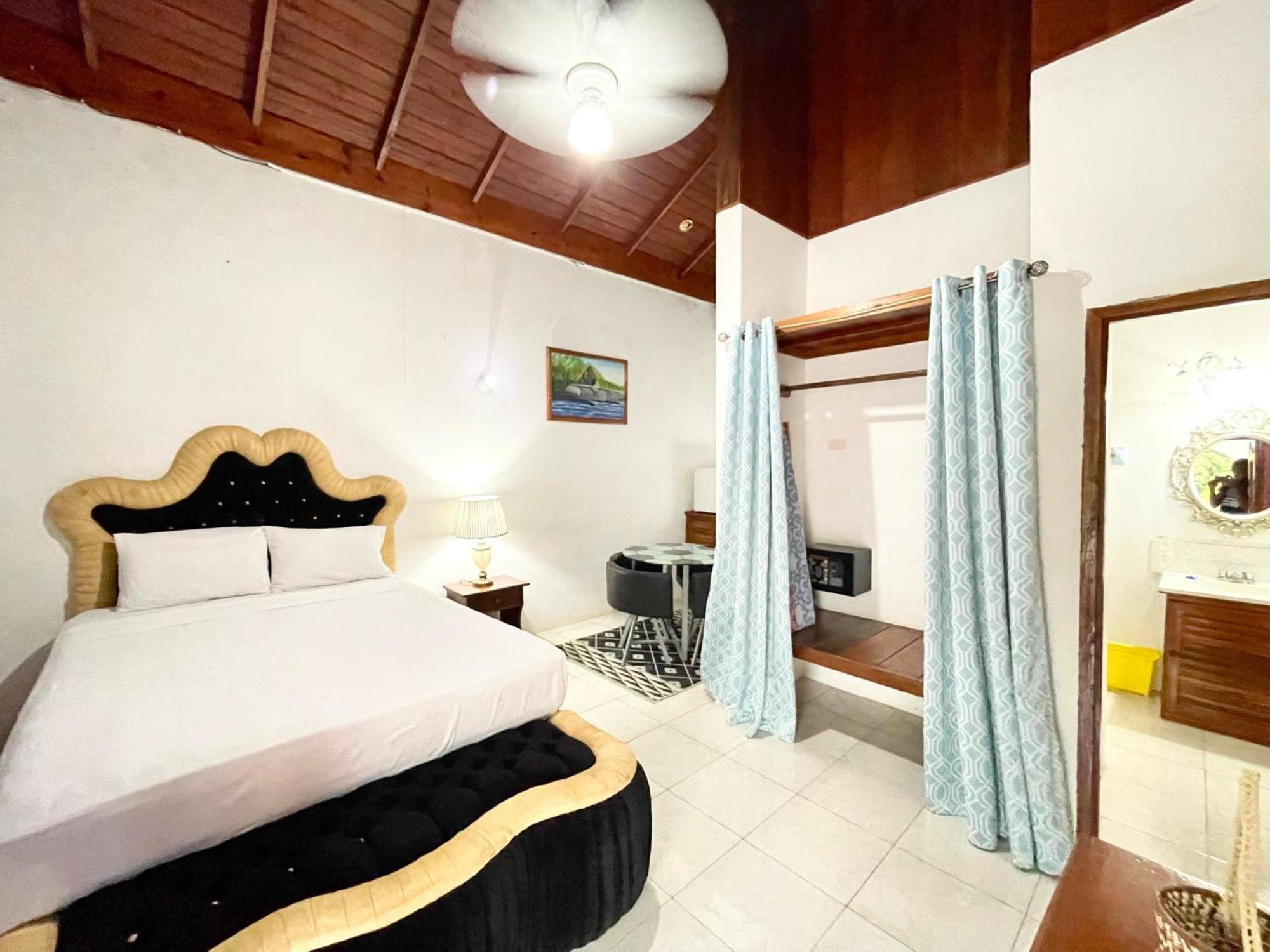 Summerset Residence Negril Exterior photo